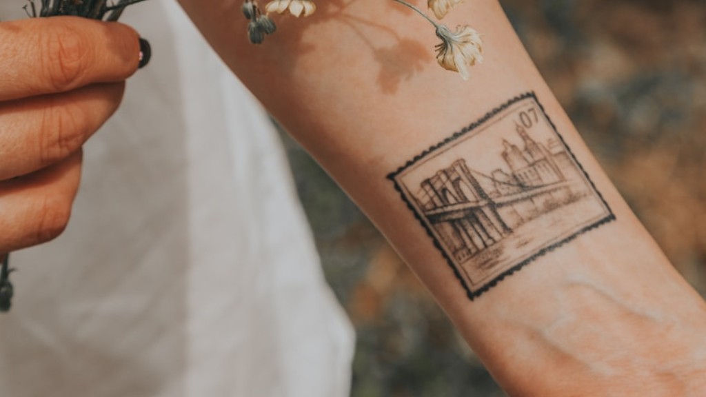 Biztonságos-e hamut tenni a tetováló tintába