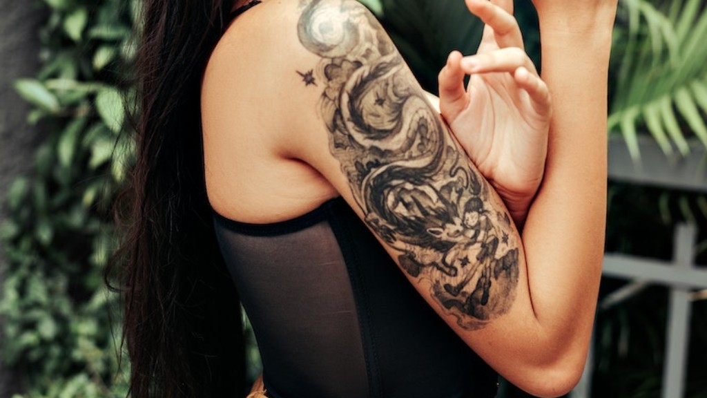 Kristen Bell valóban tetoválásokkal borított